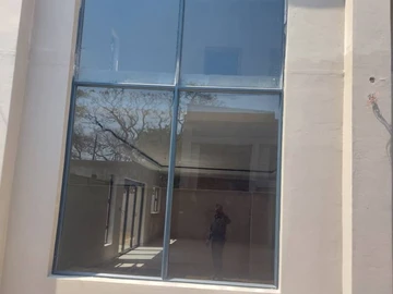 4 Bedroom Flat & Apartment