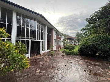 3 Bedroom Garden Flat