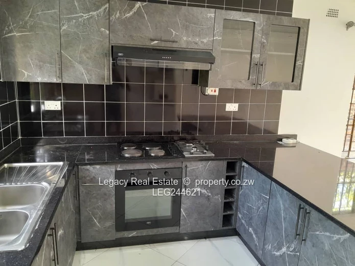 Neat 2-Bedroom Cottage To Rent In Manresa