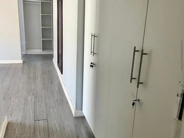 3 Bedroom Flat & Apartment
