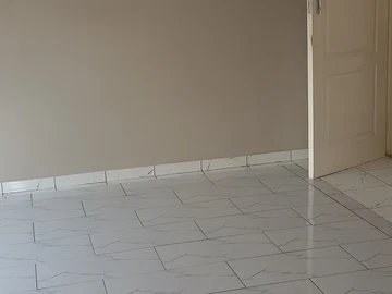 3 Bedroom Flat & Apartment