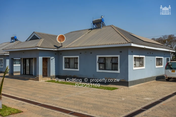 Modern 3-Bedroom Cluster Home!