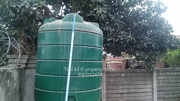 Unit B Chitungwiza house for sale