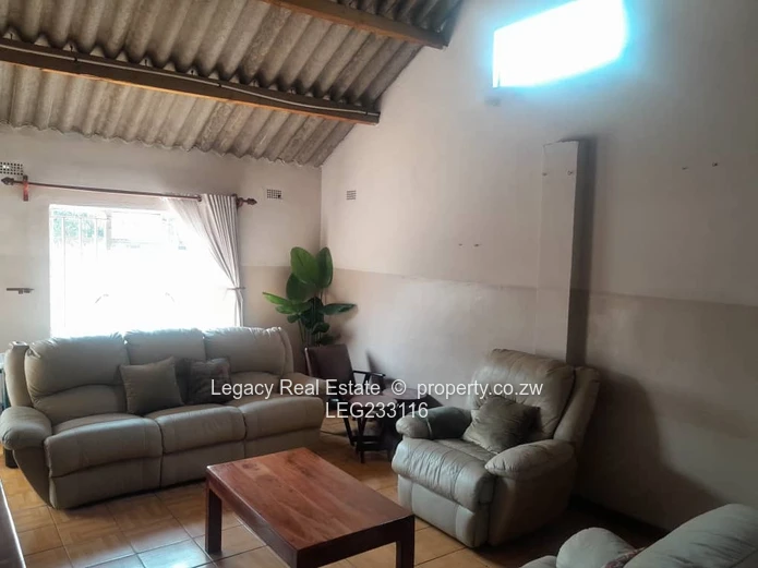 Neat and Modern 3-Bedroom House in Glen Norah