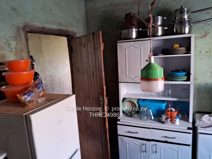 5-Bed Family Home with Walled Yard & Verandah in Chitungwiza