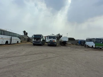 Commercial & Industrial Land