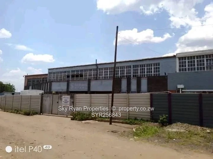 warehouse to rent  in southerton 