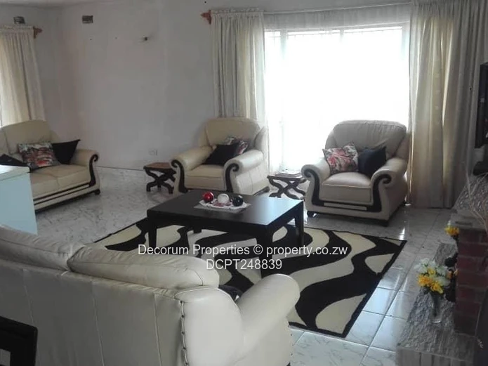?? **Chitungwiza Unit B – Family Home For Sale | 
