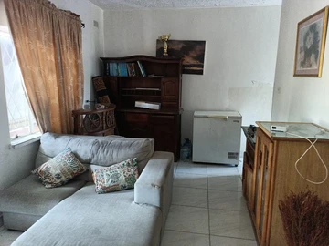 3 Bedroom Flat & Apartment