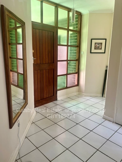 Neat And Comfortable Duplex Townhouse Available 1st of May