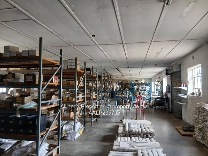 1750sqm Warehouse Facility with Offices in Prime Graniteside (Kelvin North)