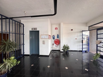 3 Bedroom Flat & Apartment