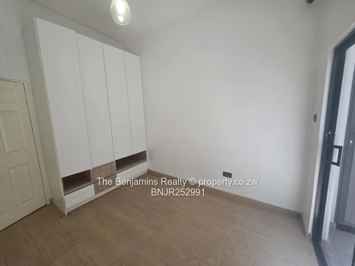 Four Bedroom Townhouse In Avondale