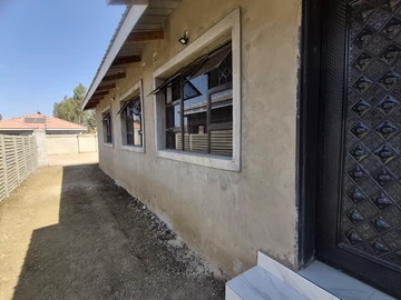 2 Unit Townhouse Complex