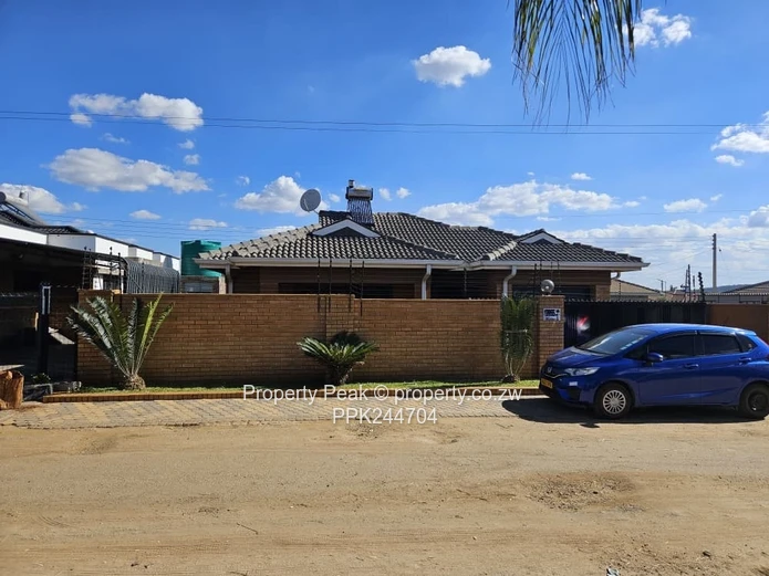 Madokero Beautiful Home For Rental — Modern Kitchen & Borehole