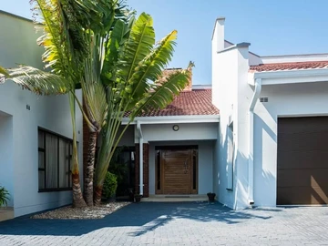 5 Bedroom House