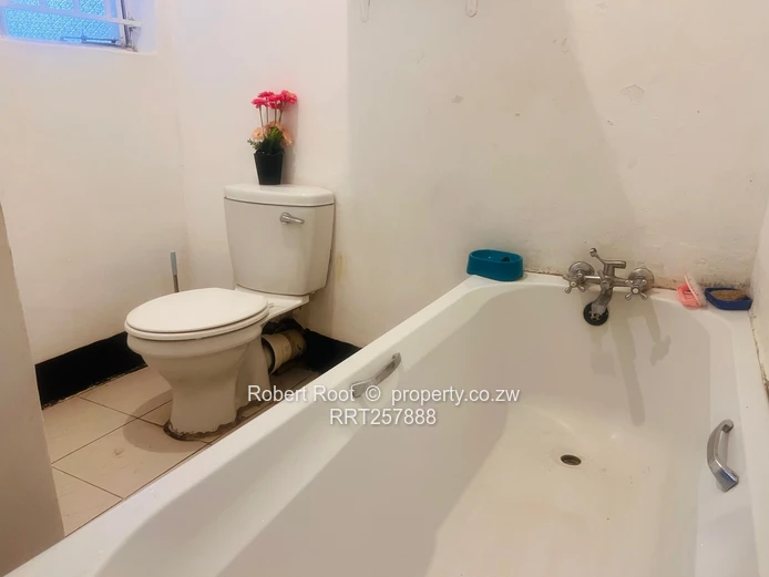 3 bedroom house (Titled)