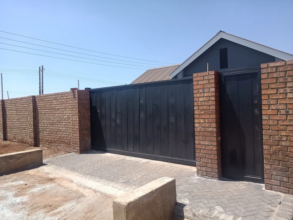 2 Bedroom Garden Flat