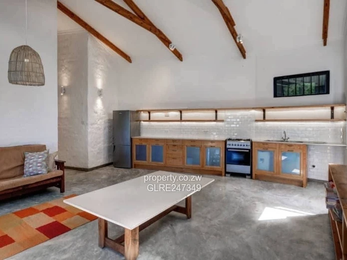 Greendale 4-Bed Home on 4 Acres — Pool, Borehole & Views