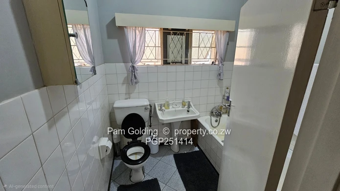 Large Property in the Heart of Residential Victoria Falls (Sole Mandate)