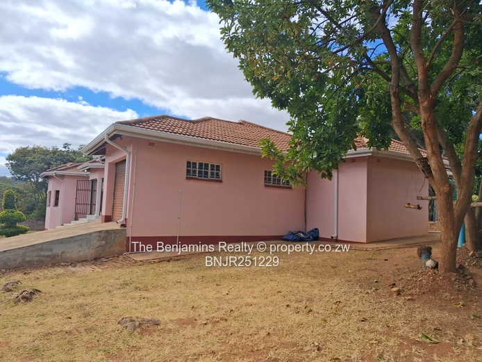 5 Bed Family Home in Quinnington