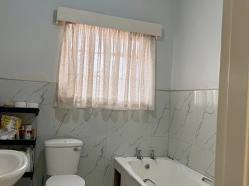 2 Bedroom Garden Flat