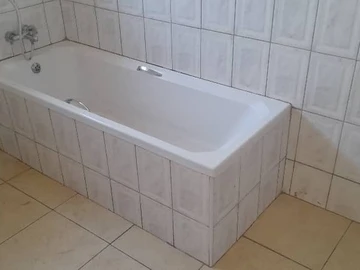3 Bedroom Flat & Apartment