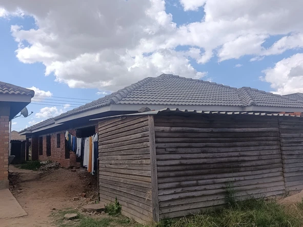 5 Bedroom House