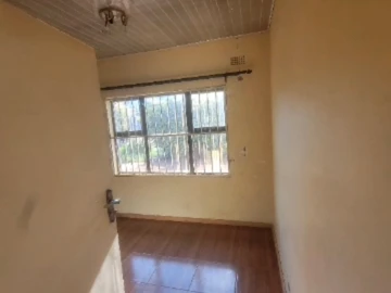 3 Bedroom Garden Flat