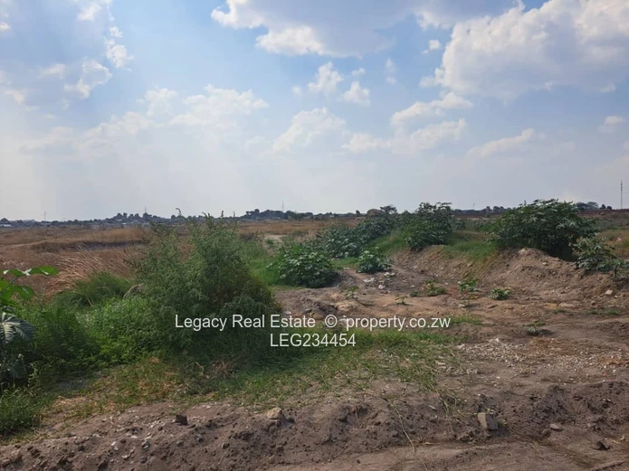 Chitungwiza – 4000sqm Industrial Stand for Sale