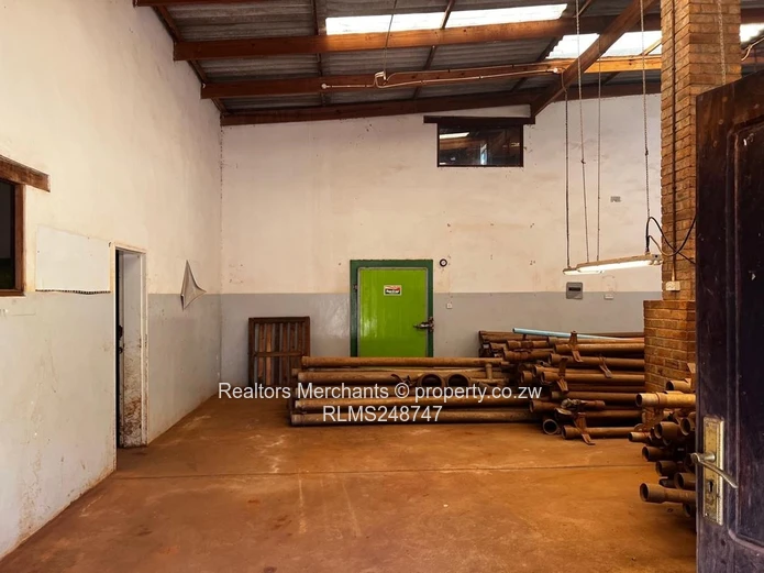 Glenforest Warehouse To Rent