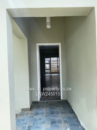 Newlands Flat to Let