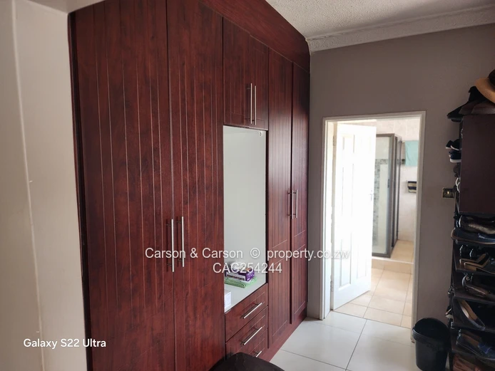 Belvedere  - 5 Bed, Spacious Lawn & Borehole