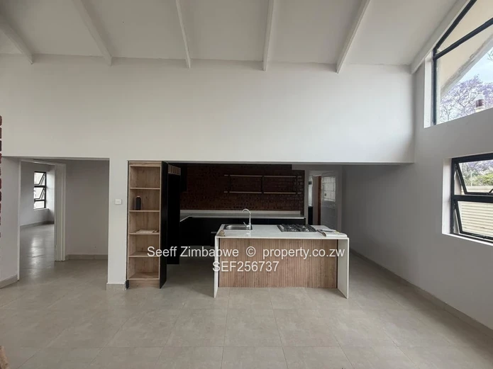 Spacious 3-Bed Face-Brick Home in Secure Hatfield Complex – $800/pm