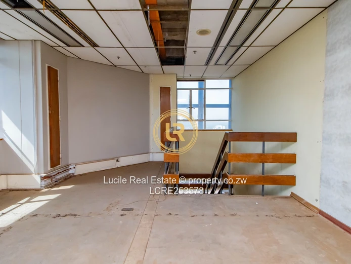 Commercial Space To Let – Karigamombe Building