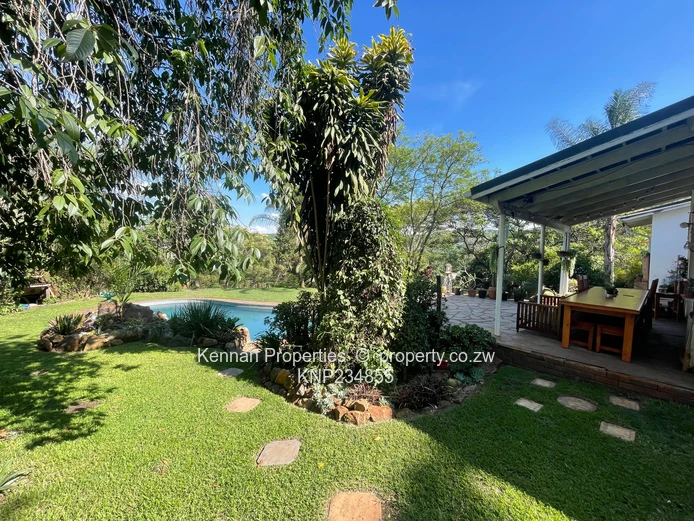 Attractive Home On A Quiet Close With Views, Pool & Tennis Court