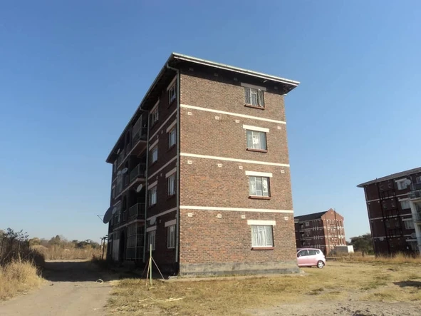 3 Bedroom Flat & Apartment