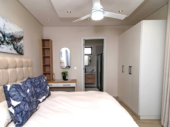 3 Bedroom Flat & Apartment