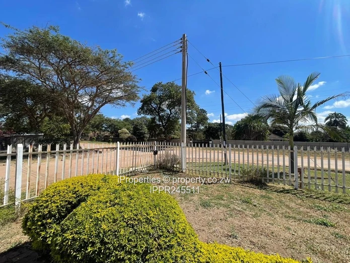  Smart Buy in Waterfalls Prospect – Solid 3-Bed Family Home (Ready for Deeds)