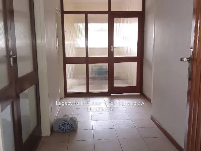 Commercial Property for Rent – Harare Drive / Eastern Road