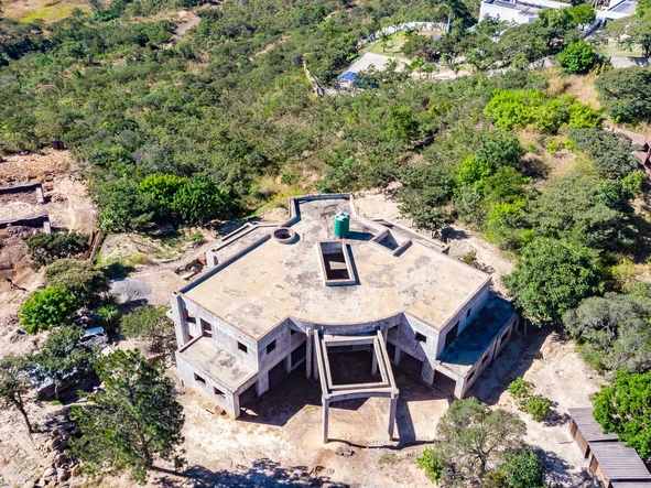 8 Bedroom House