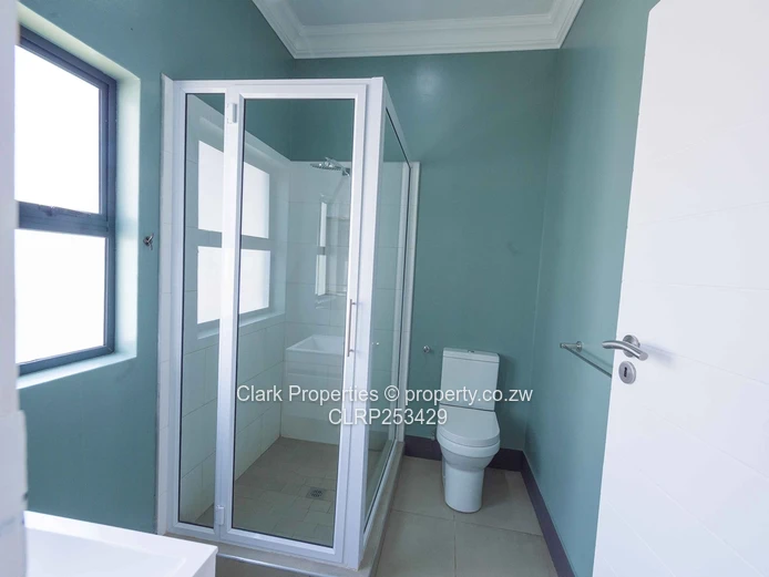 Modern Comfort in a Beautiful Complex! (Sole Mandate)