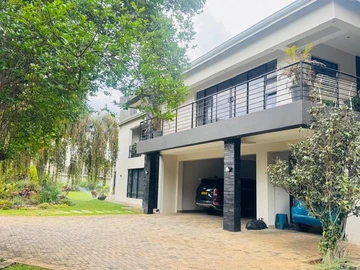 10 Bedroom House
