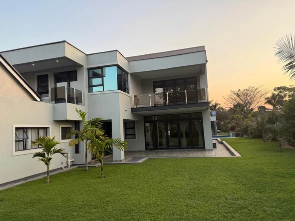 6 Bedroom House