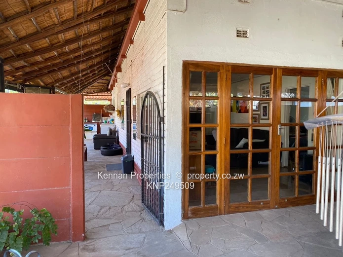 Charming 2-Bedroom Self-Contained Cottage
