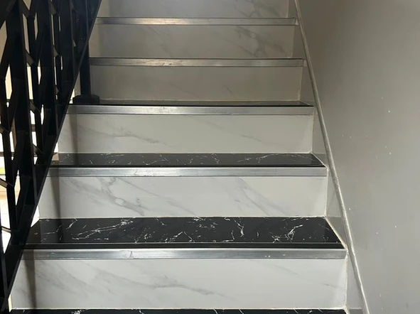 3 Bedroom Flat & Apartment