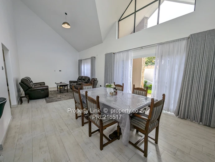 Charming Avondale West Townhouse 3 Bed, 2.5 Bath with Borehole