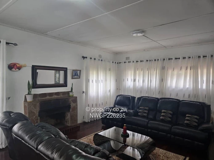 Spacious 4-Bedroom Home with Borehole in Riverside North, Bulawayo