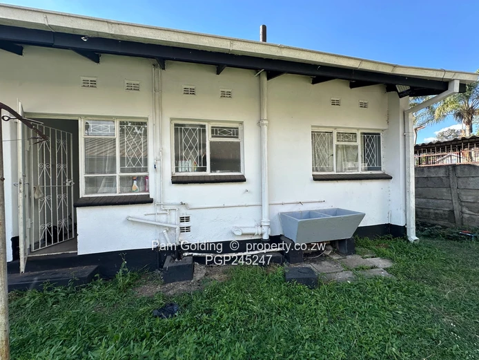  2-Bedroom Garden Flat to Let – Avondale | $800/month