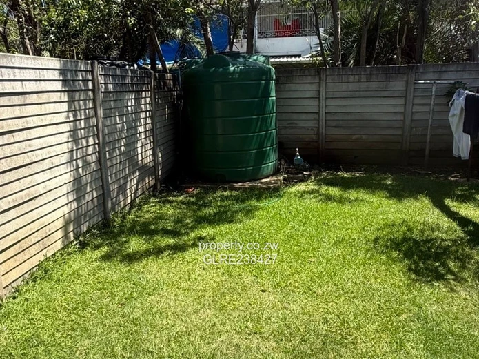 Spacious 2-bedroom flat in the heart of Avondale